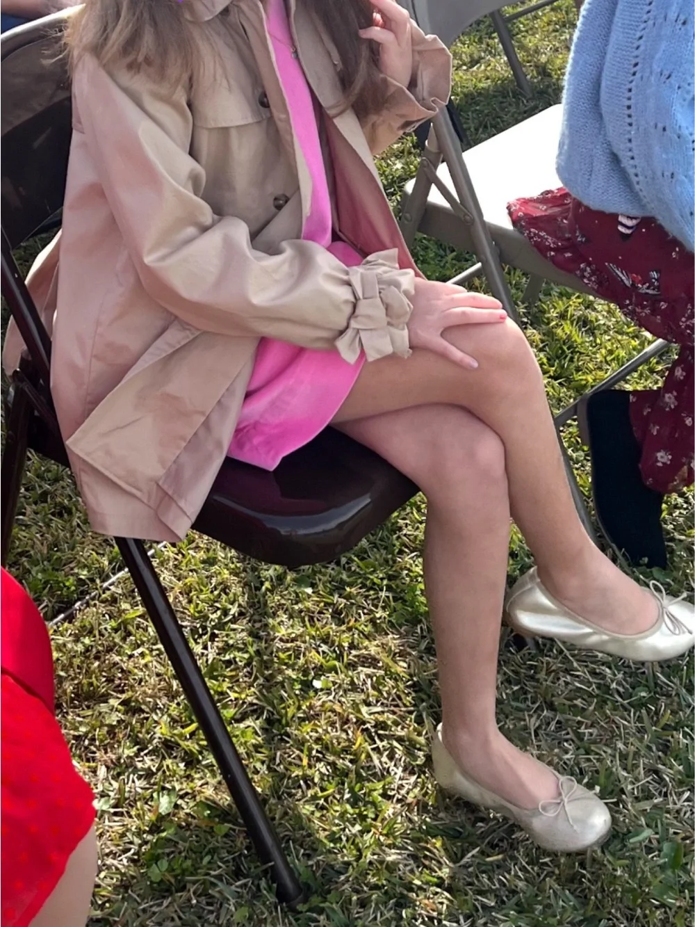 Lot of 2 items – Mayoral girls trenchcoat and Sal & Pimenta 8T skirt